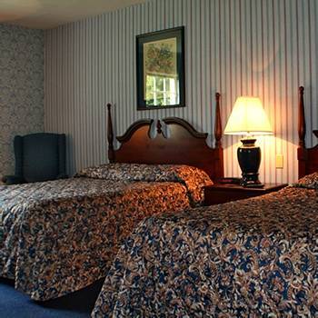 Hotel Carlisle & Embers Convention Center Room photo